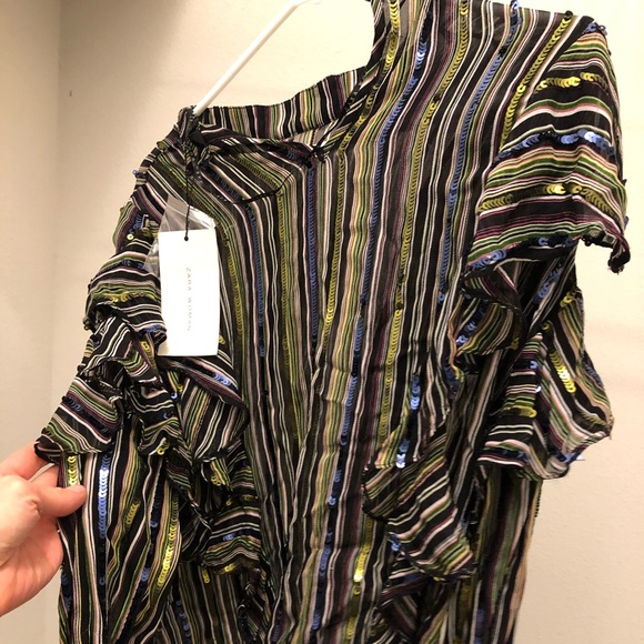 Zara shirt. Sequin details. Long sleeve. Size xs. New with tags - Picture 3 of 5